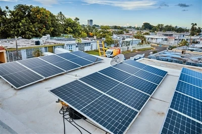 La fabrication solaire de l'Inde se moque de 120 gw, mais l'importation de la...